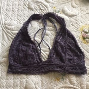 Lace strappy back brallette